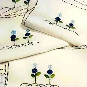 Set of 6 linen embroidered  placemats